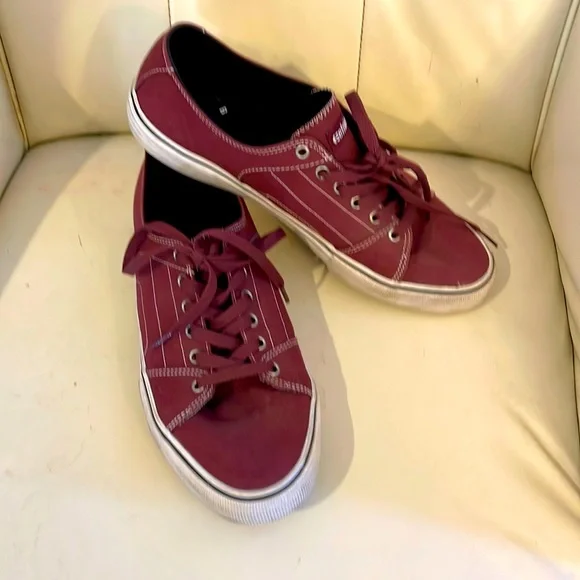 Etnies x The Lovewright Co. Men\'s Burgundy Leather Boots Burgundy Eel Cowboy Boots | Los Altos Boots J-Toe main image 4